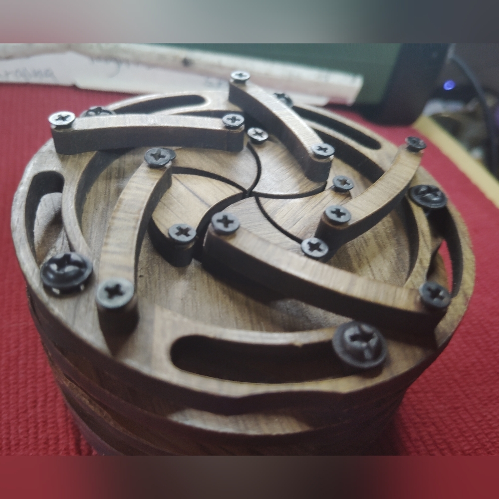 🛑 PRICE FIRM🛑UNIQUE WOODEN RING PUZZLE BOX, SIZE 7 STERLING RING/ GOLD PLATED.